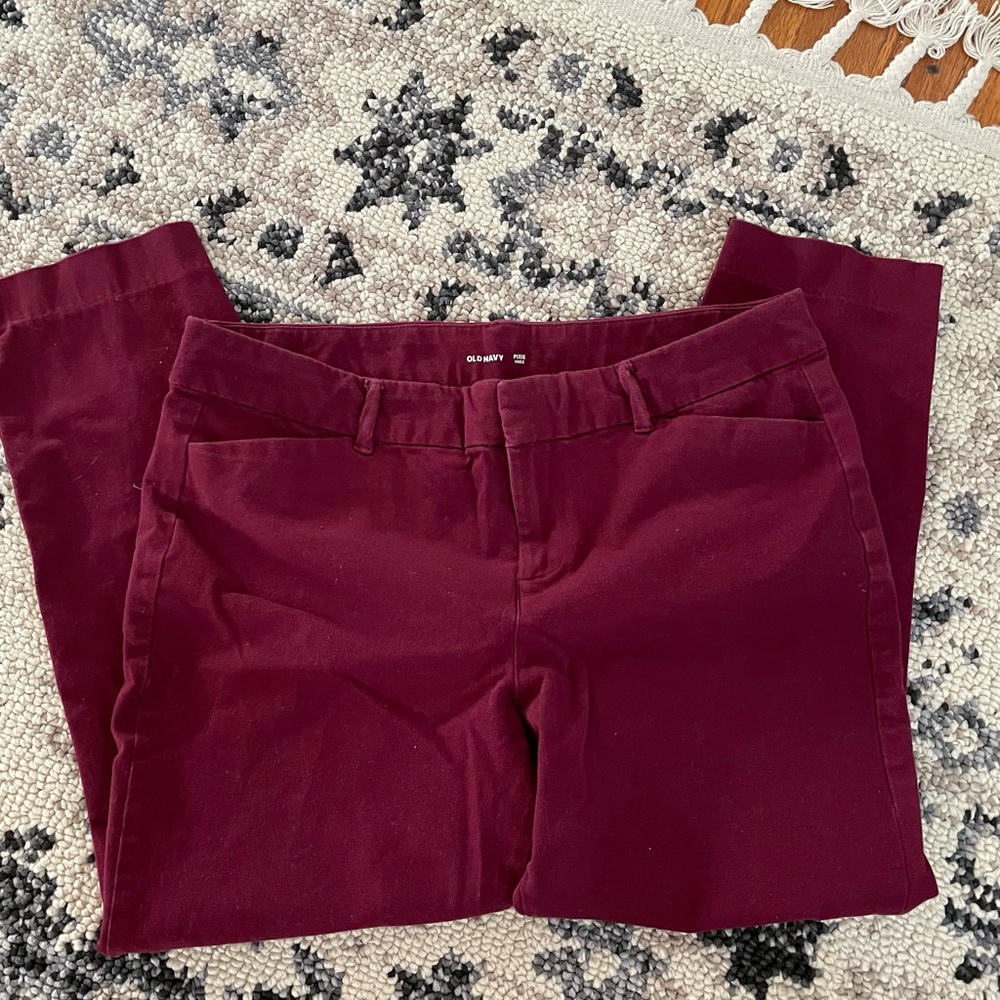 Old Navy Pixie Ankle Pants - Size 12